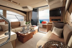 Azimut 45 Fly_Internal view
