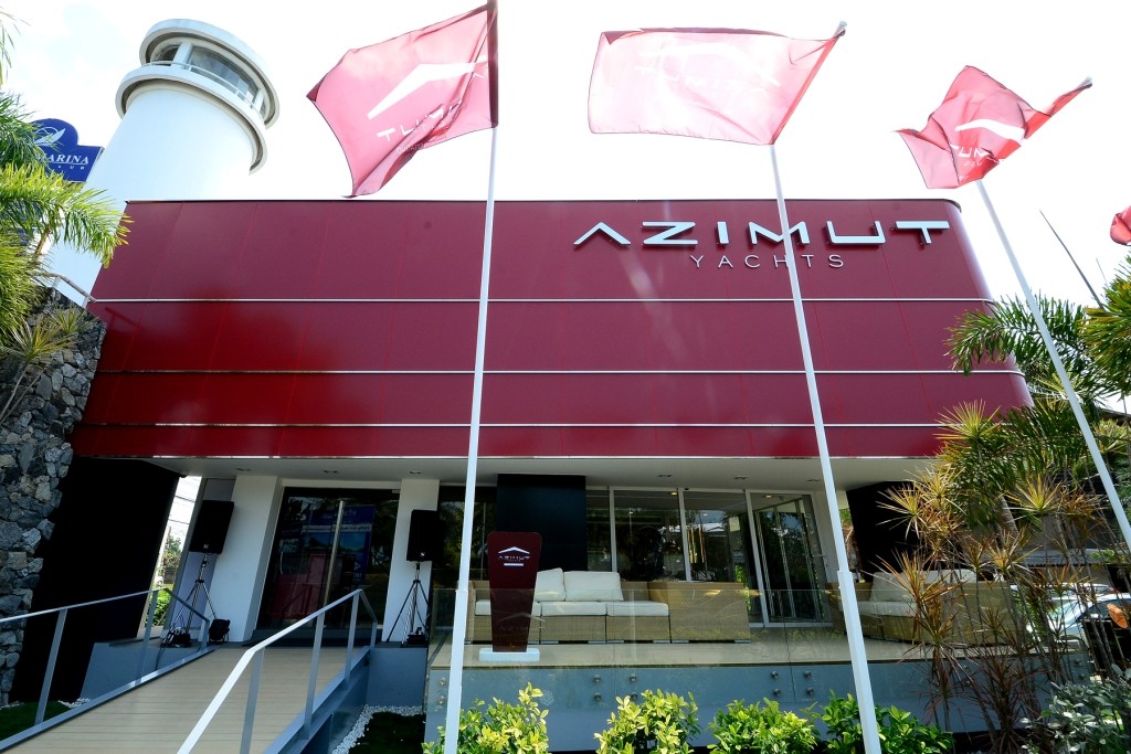 Azimut showroom I