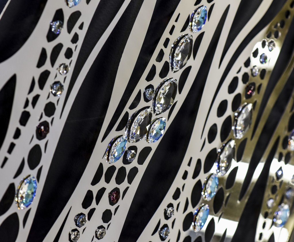Euroluce_Shimmering_sea_details_9