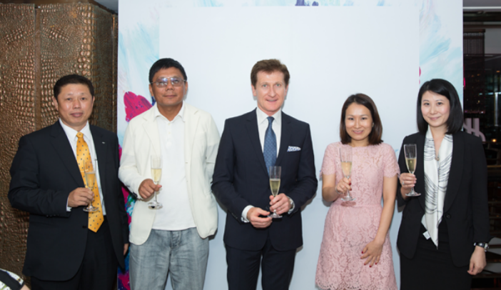 From left to right: Mr. Lek Lee Ann (Managing Director of Sunseeker Asia), Mr. Lawrence Wang (Chairman of Visun Group and founder of Hainan Rendez-Vous), Mr. Ian Pollock (Regional Head of ABN AMRO Private Banking North Asia), Ms. Eve Ng (Managing Director of Hainan Visun Rendez-Vous Co., Ltd) Ms. Sylvia Yau (Brand Director of Hublot Hong Kong)