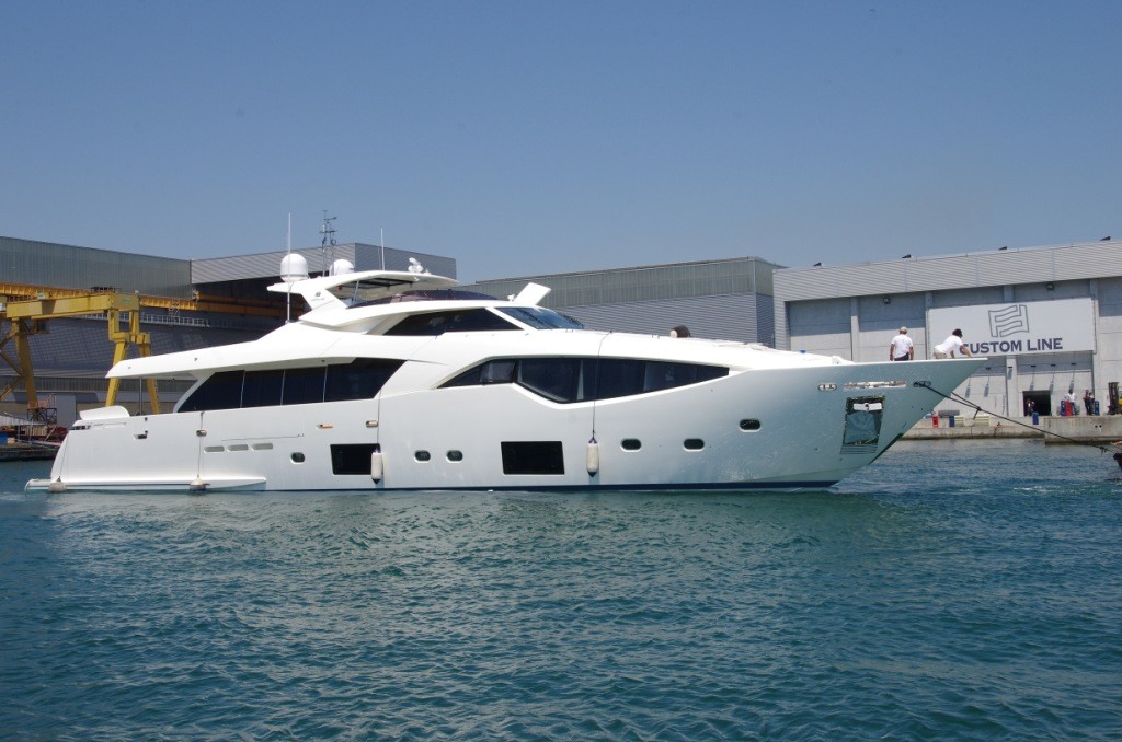 ferretti group custom line 108 (2)