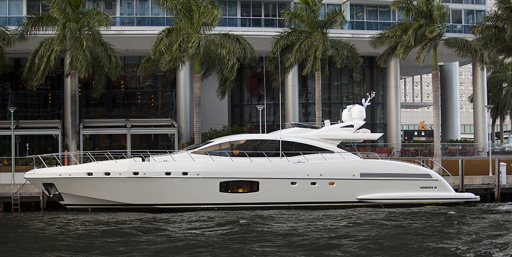 Mangusta 94 in Miami