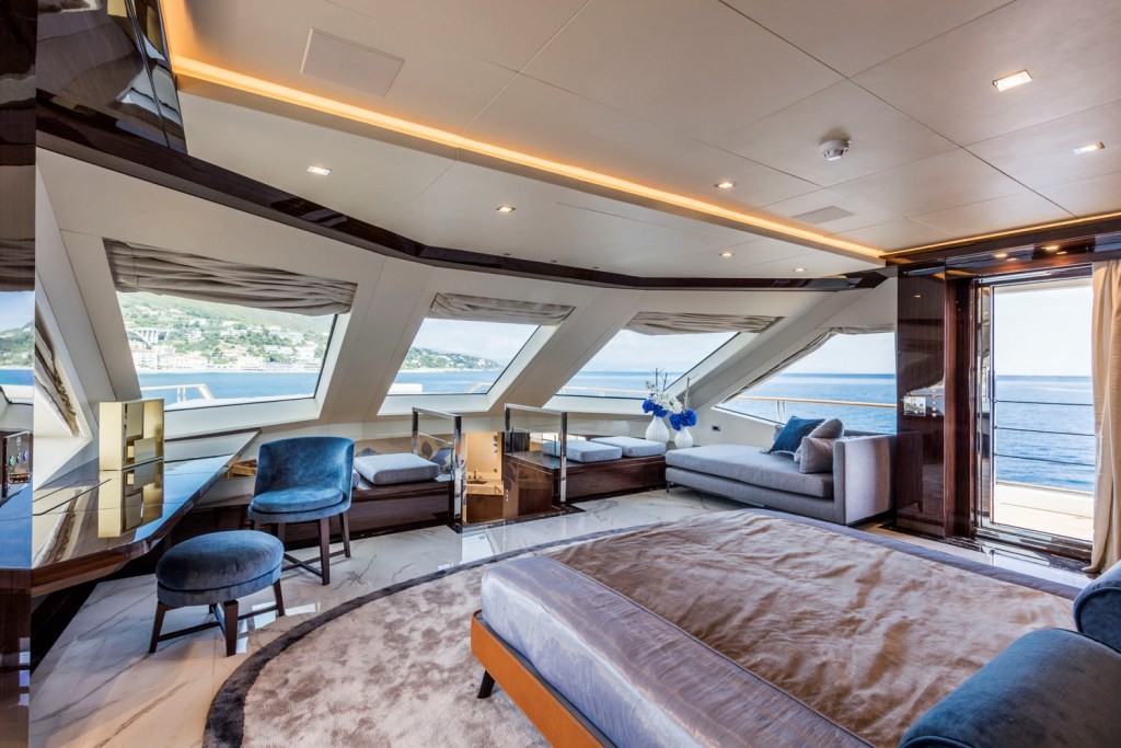 MONDOMARINE 40 INTERNI-145