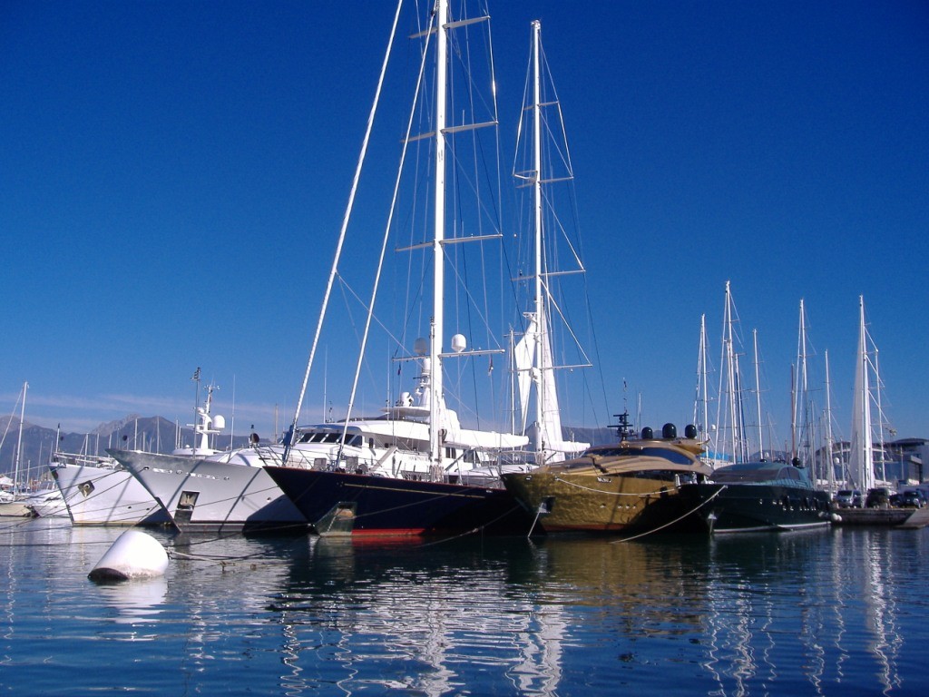 Superyacht  - Viareggio docks