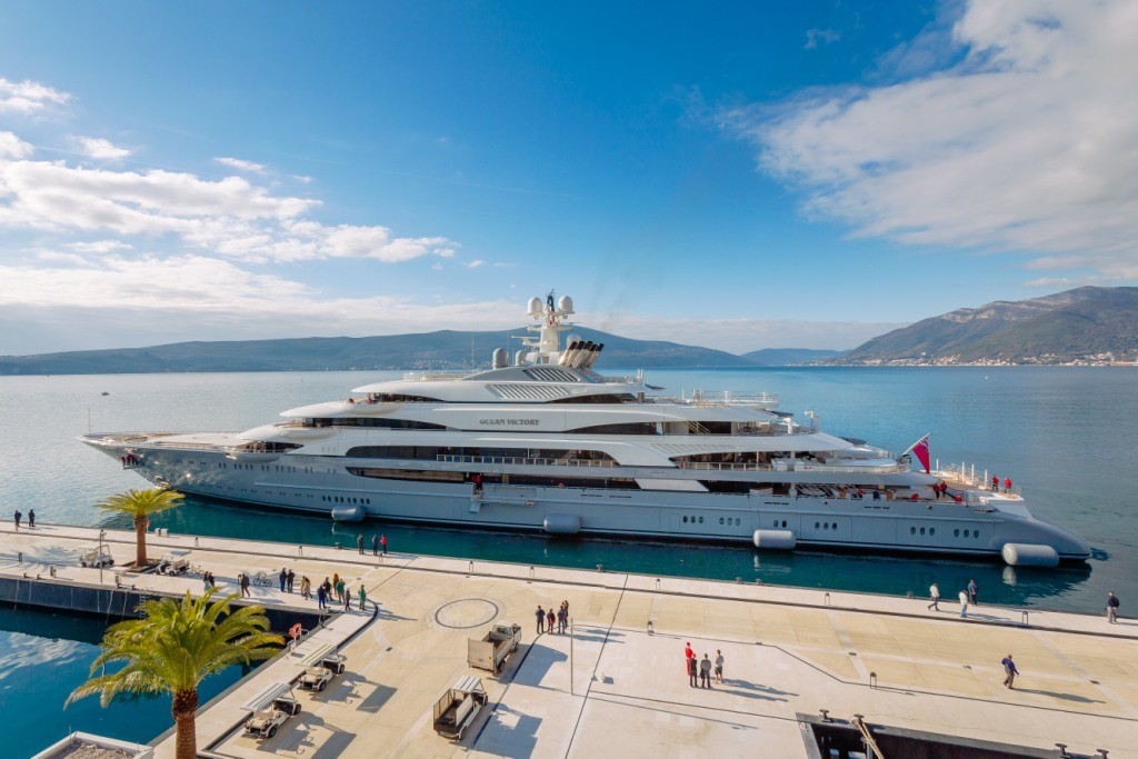 M/Y Ocean Victory