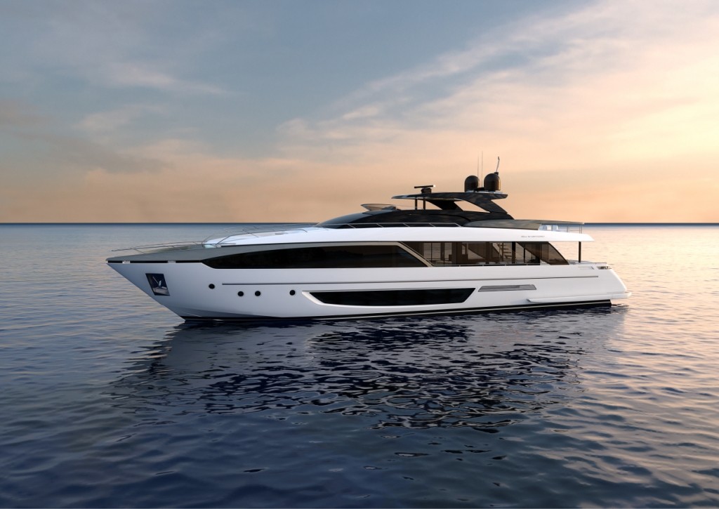 Riva 110' running shot 2