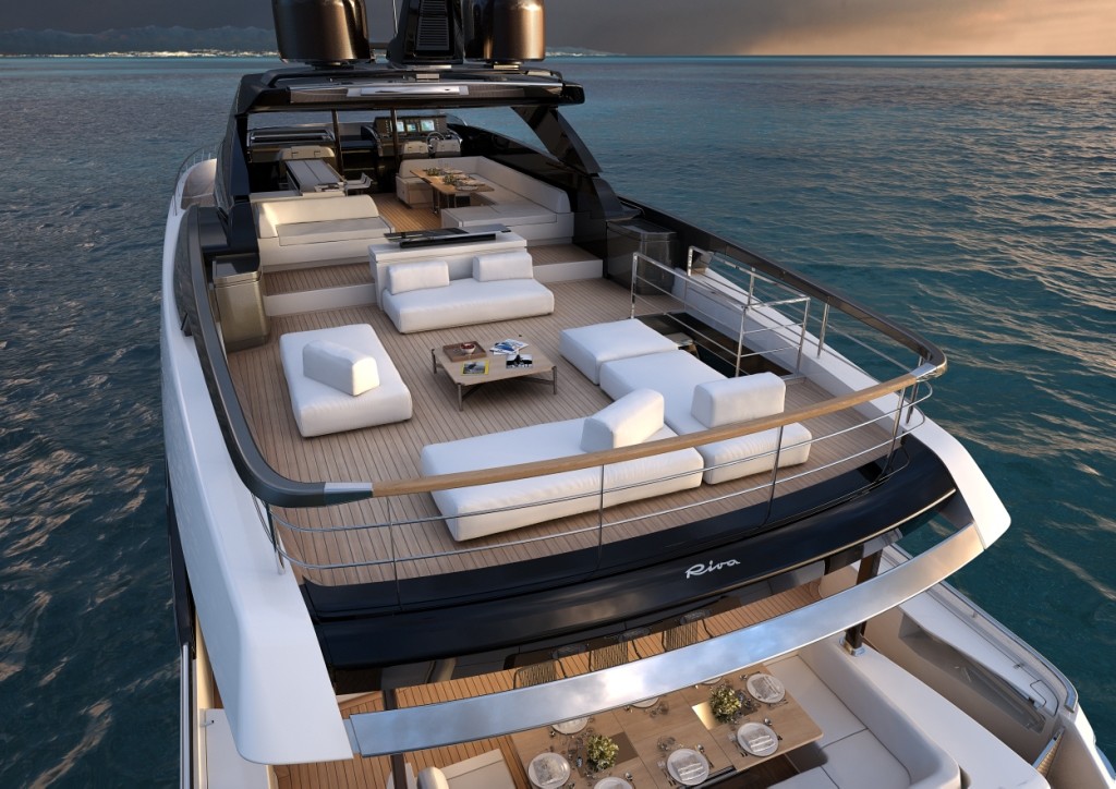 Riva 110' sun deck