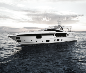 WORLDWIDE PREMIERE: THE NEW AZIMUT GRANDE 35 METRI