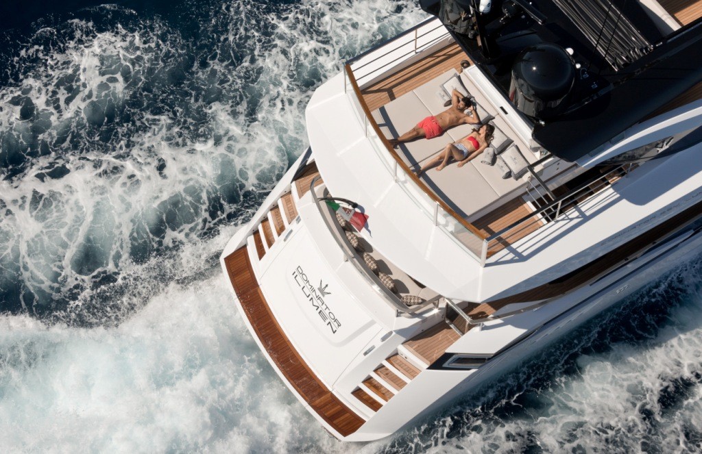 dominator-ilumen-28m-photo-by-jeff-brown11