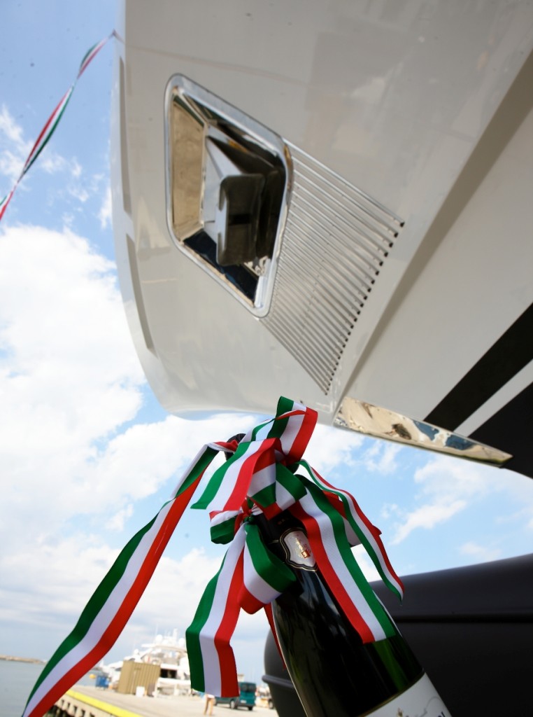 benetti-bm002-mediterraneo-116_launch-1