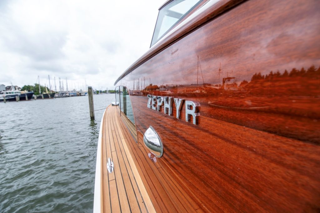 zephyr of london yacht
