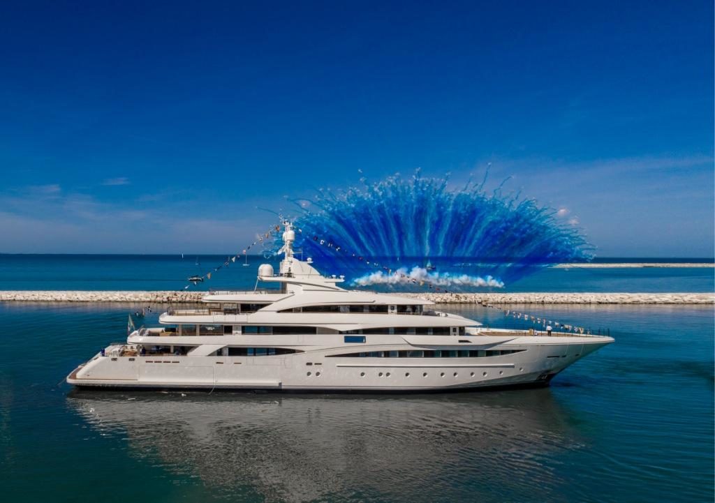 ferretti group superyacht yard