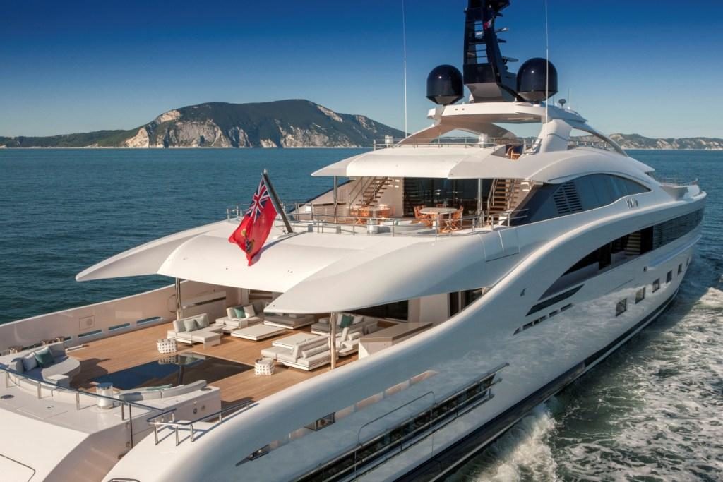 ferretti group superyacht yard