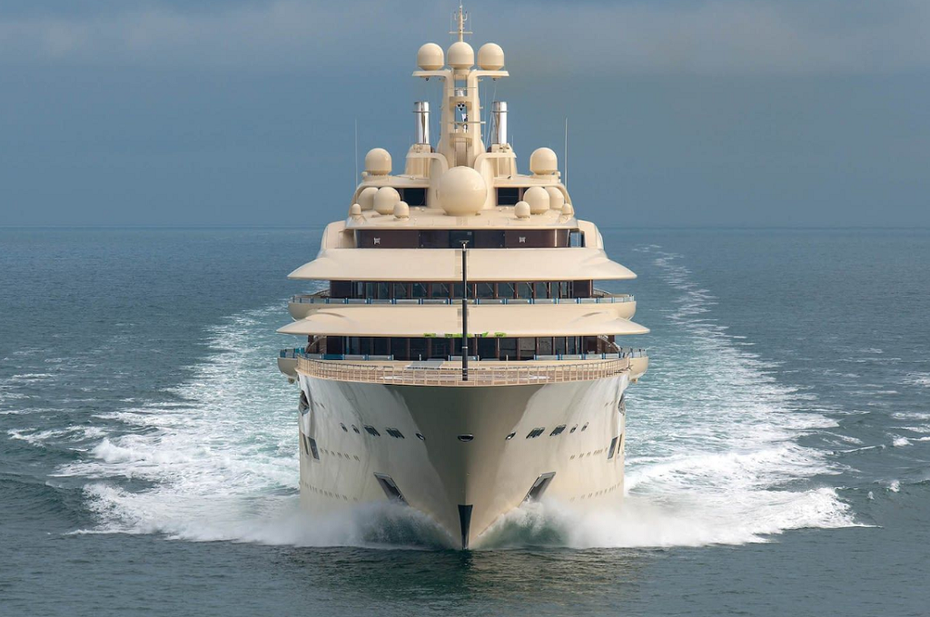 Dilbar Superyachtdigest