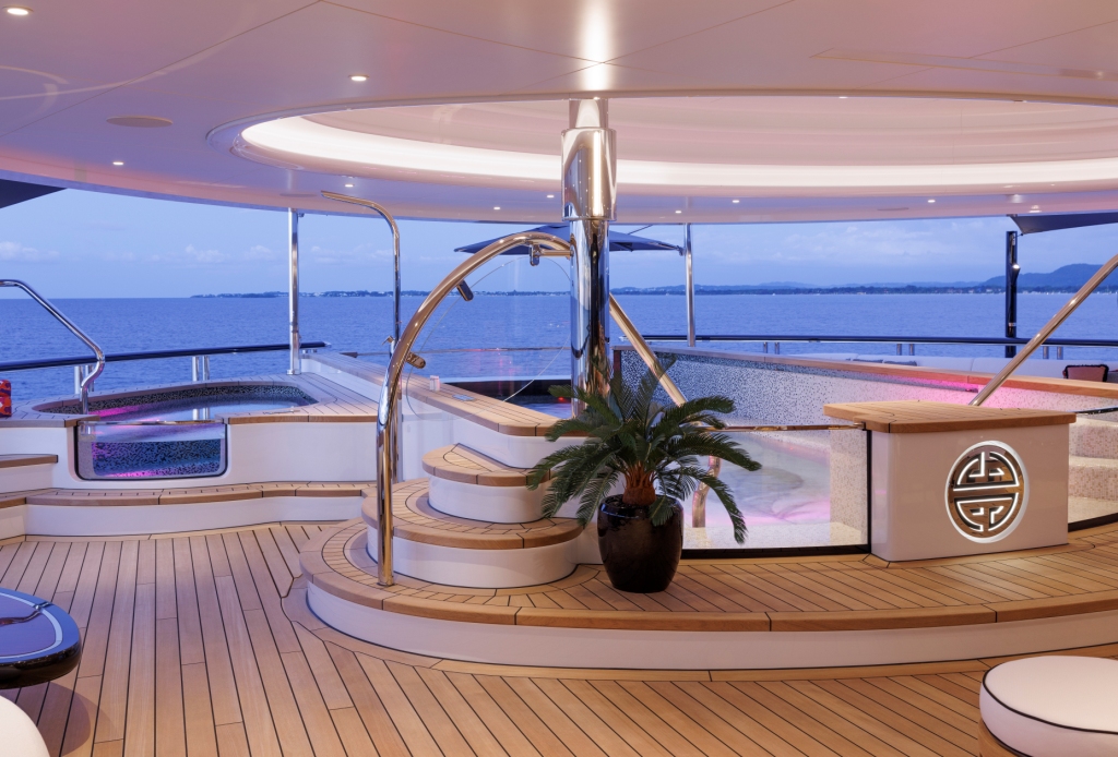 yacht ahpo interior