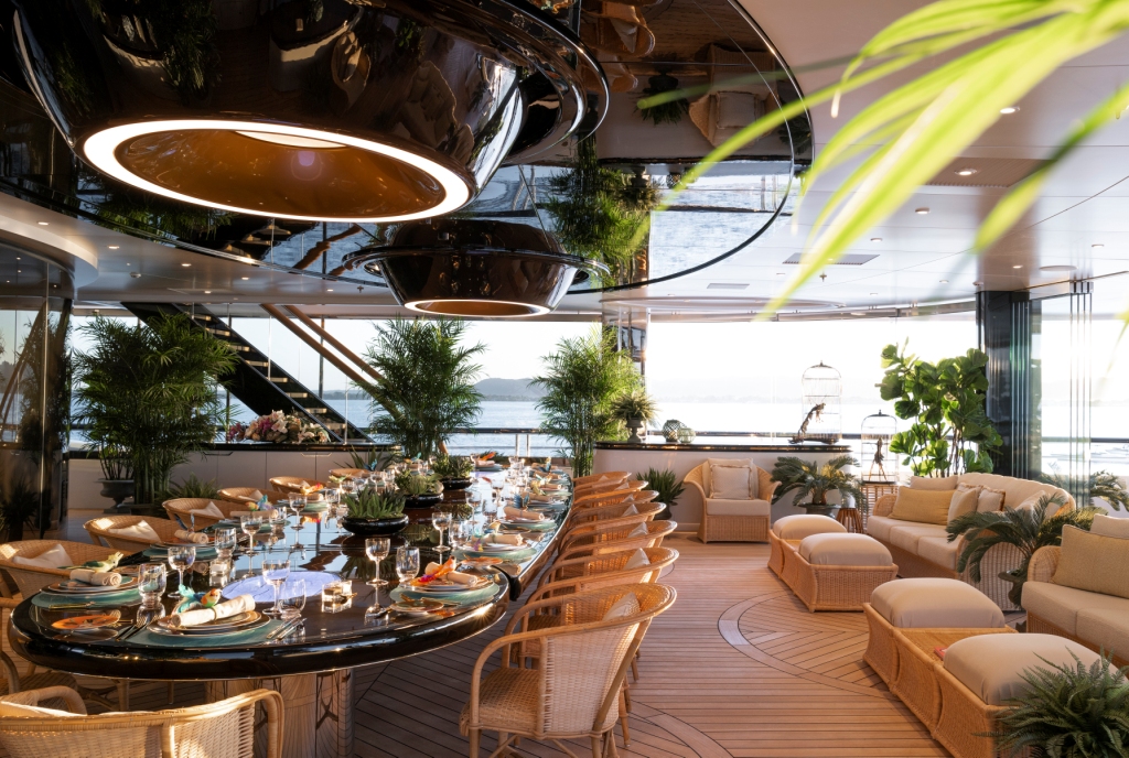 yacht ahpo interior