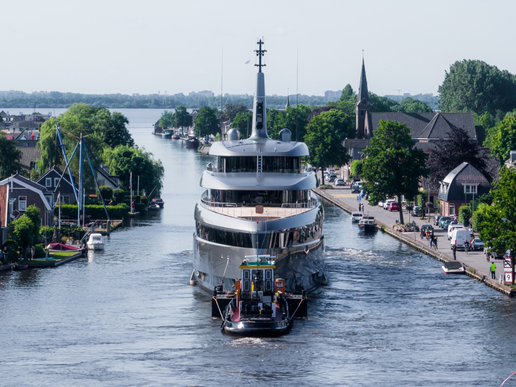 feadship superyacht obsidian